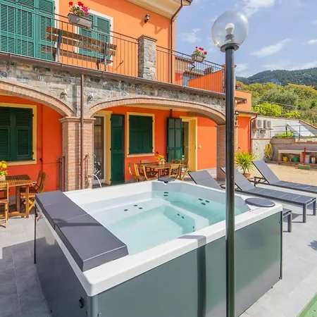 044b - Moderna 01-24d Con Vasca Idromassaggio In Giardino, Solo 15 Minuti Dal Mare E - Posto Auto Gratuito Apartament San Lazzaro (Genoa)