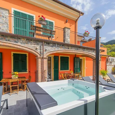 044b - Moderna 01-24d Con Vasca Idromassaggio In Giardino, Solo 15 Minuti Dal Mare E - Posto Auto Gratuito 아파트 *