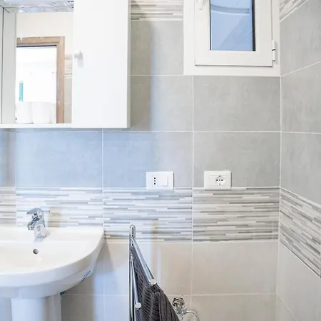 Апартаменты 044b - Moderna 01-24d Con Vasca Idromassaggio In Giardino, Solo 15 Minuti Dal Mare E - Posto Auto Gratuito *