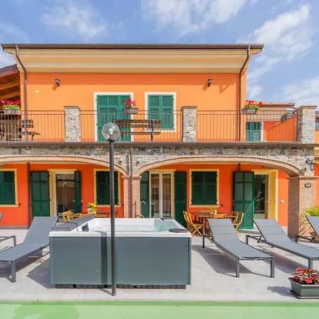 Апартаменты 044b - Moderna 01-24d Con Vasca Idromassaggio In Giardino, Solo 15 Minuti Dal Mare E - Posto Auto Gratuito