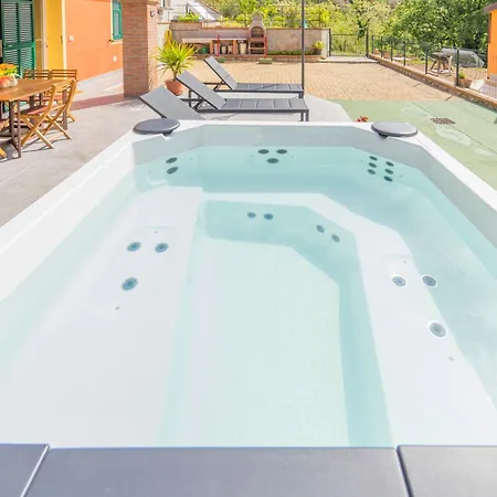 044b - Moderna 01-24d Con Vasca Idromassaggio In Giardino, Solo 15 Minuti Dal Mare E - Posto Auto Gratuito * San Lazzaro (Genoa)