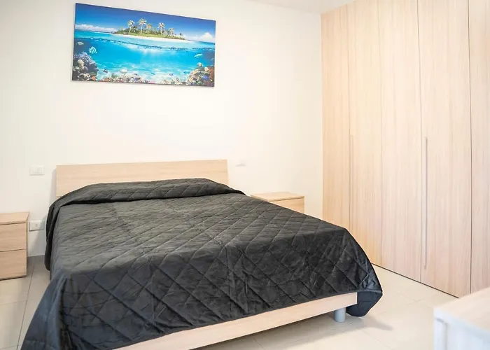 044b - Moderna 01-24d Con Vasca Idromassaggio In Giardino, Solo 15 Minuti Dal Mare E - Posto Auto Gratuito *
