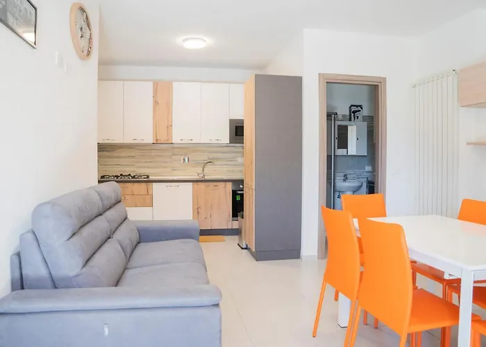 Apartamento 044b - Moderna 01-24d Con Vasca Idromassaggio In Giardino, Solo 15 Minuti Dal Mare E - Posto Auto Gratuito *